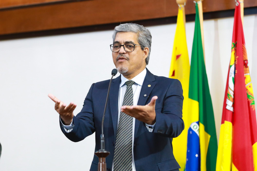 Edvaldo Magalhães critica critérios de avaliação por videoaula e pede solução definitiva para concurso da Educação